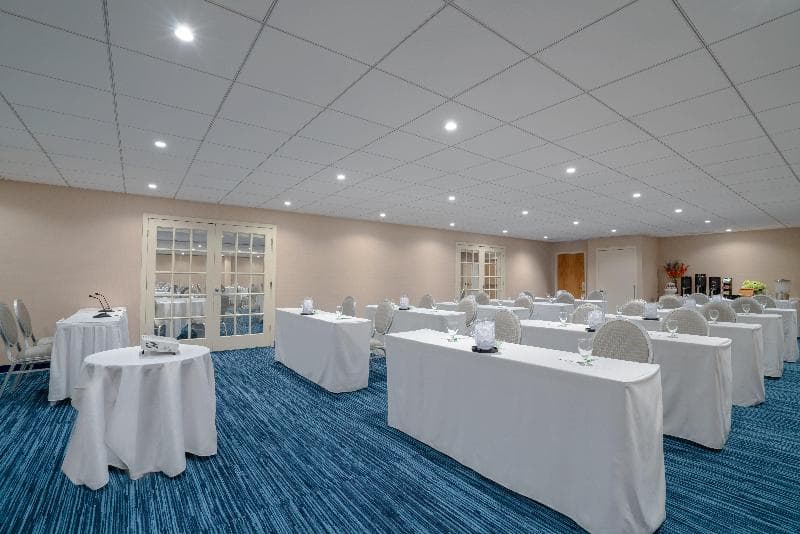 Holiday Inn Cape Cod - Hyannis photo 1