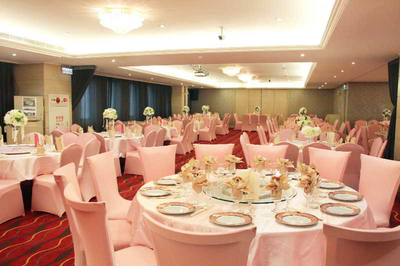 The Carlton Hotel 2