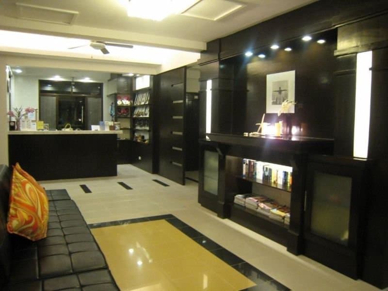One Crescent Place 5