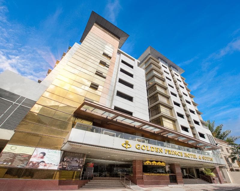 Golden Prince Hotel and Suites photo 1