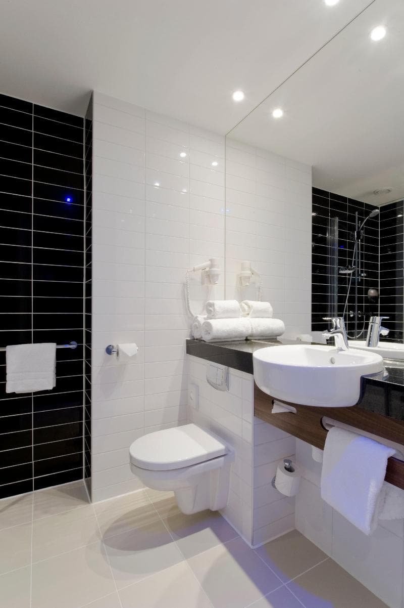 Holiday Inn Express Amsterdam - Schiphol photo 1