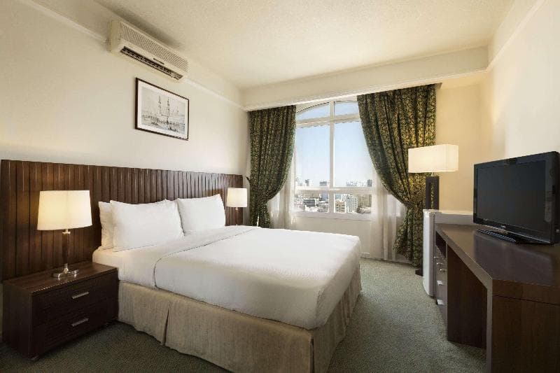 Ramada by Wyndham Beach Hotel Ajman photo 1