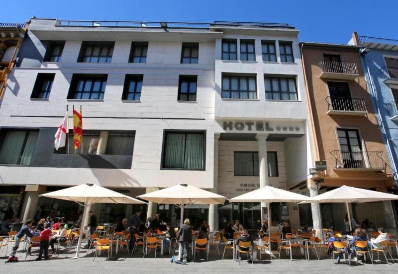 Gran Hotel Ciudad de Barbastro 3