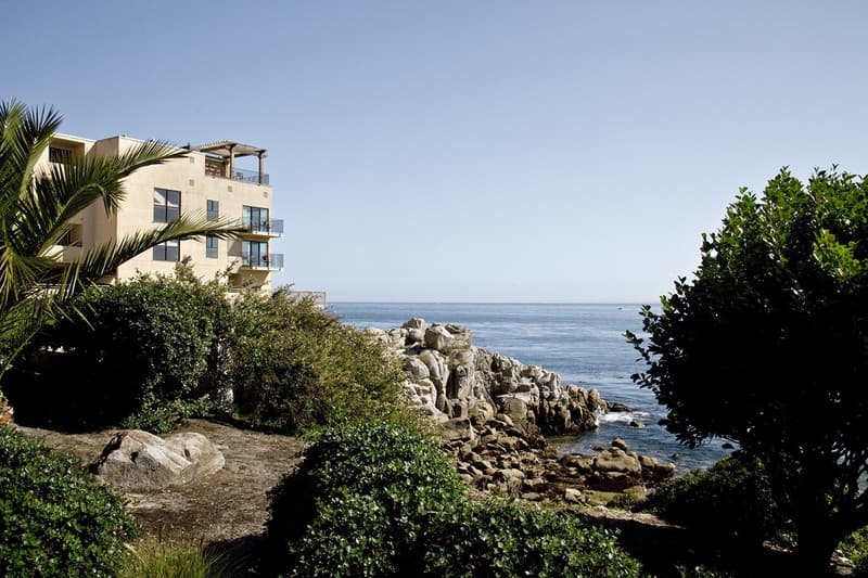 Monterey Bay Inn 4