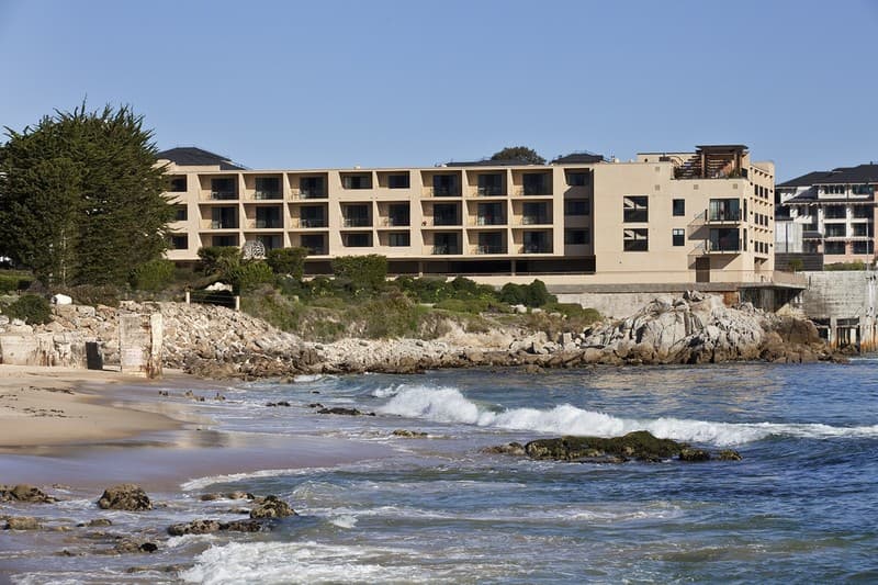 Monterey Bay Inn 5