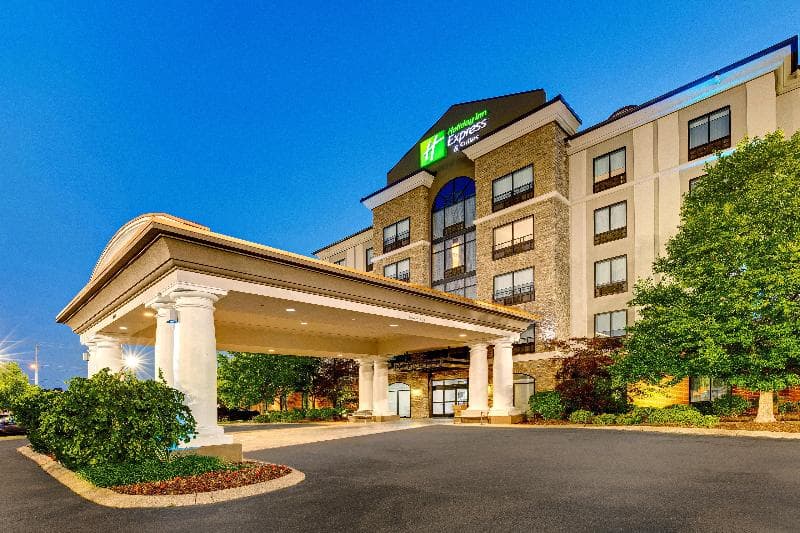 Holiday Inn Express & Suites Nashville-Opryland 3