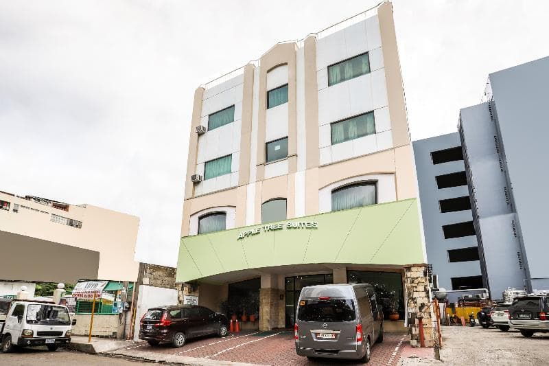 Apple Tree Suites by OYO Rooms photo 1