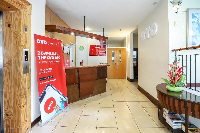 Apple Tree Suites by OYO Rooms 5