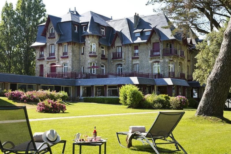 Hôtel Barriére Le Castel Marie-Louise 3