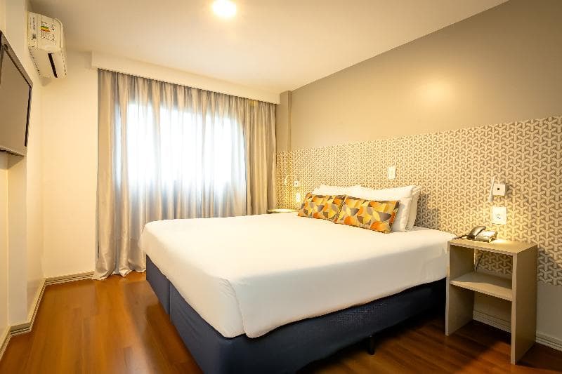 Mercure Curitiba 7 de Setembro 4