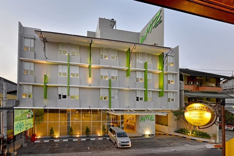 Whiz Hotel Malioboro Yogyakarta 3