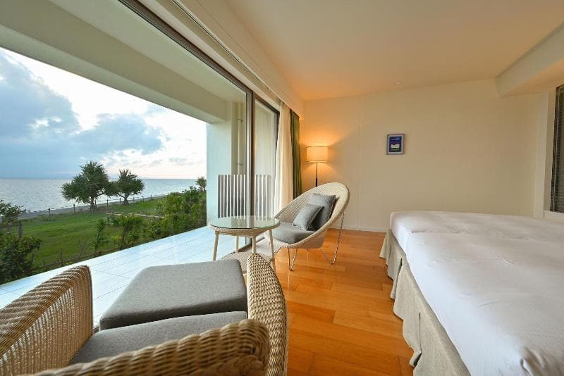 Beach Hotel Sunshine 5