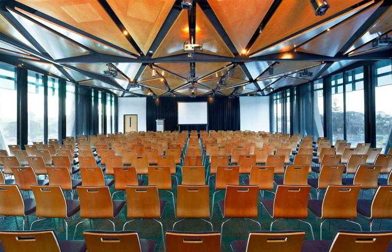 Novotel Auckland Airport 5