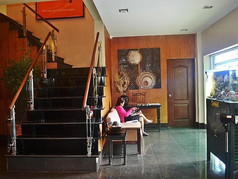 View Park Hotel main