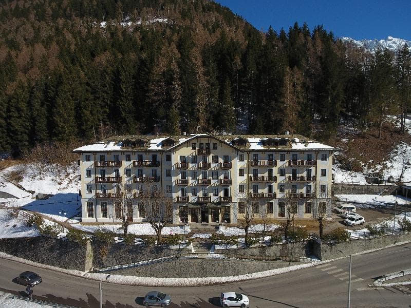 Palace Pontedilegno Resort main