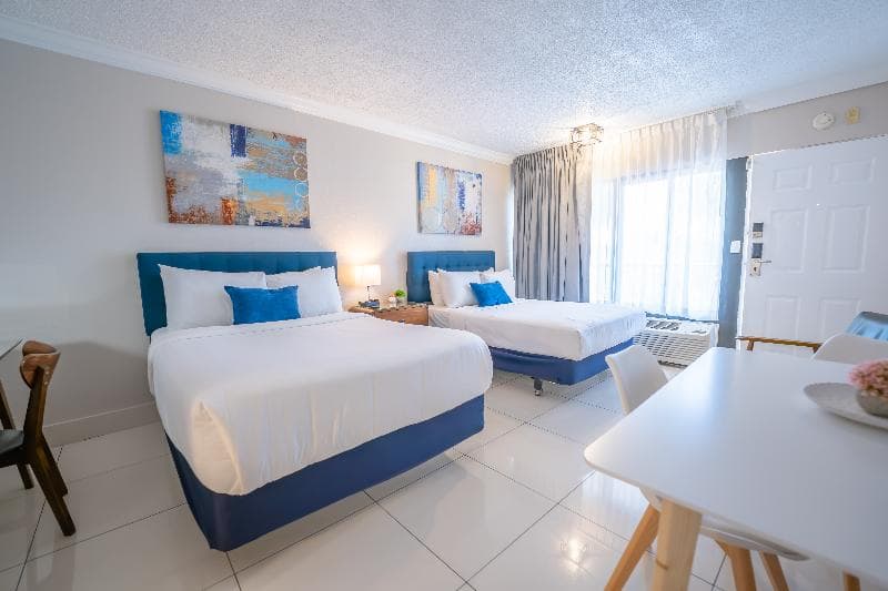 Boca Raton Plaza Hotel And Suites 4