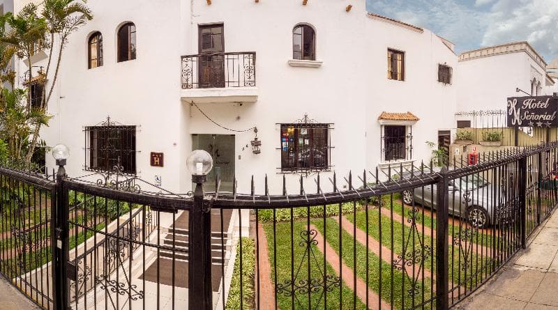 Hotel Senorial 2