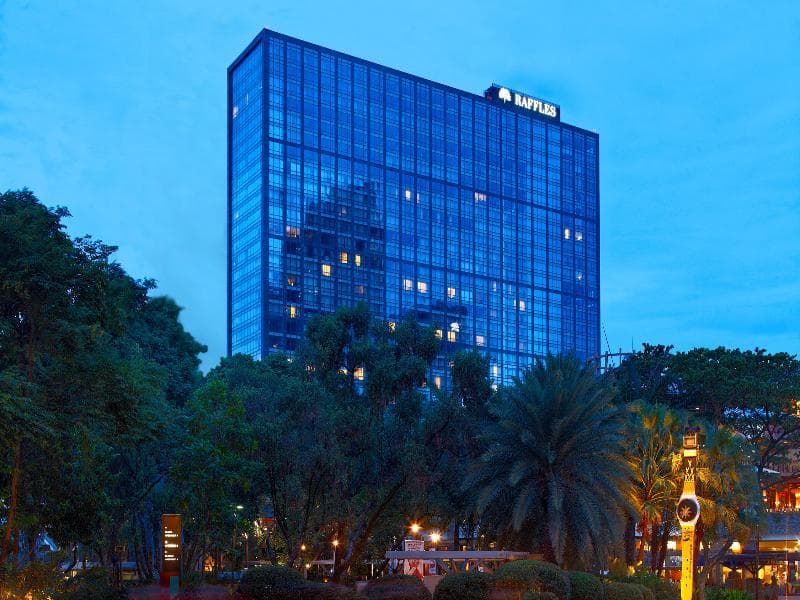 Raffles Makati photo 1