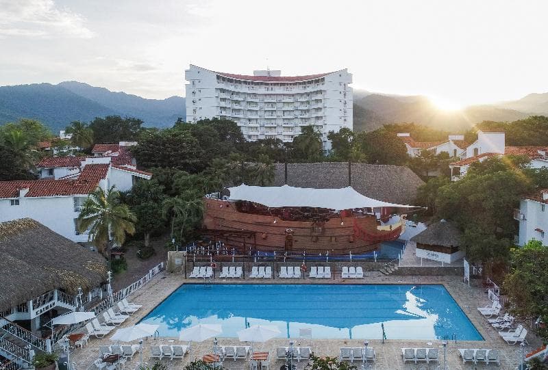 Decameron Galeon 4