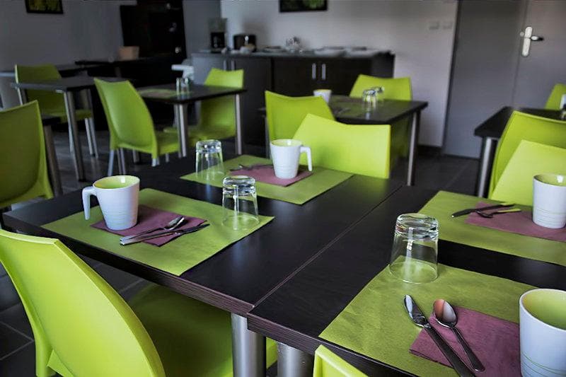 KOSY Aparthotel Campus del Sol Esplanade 2