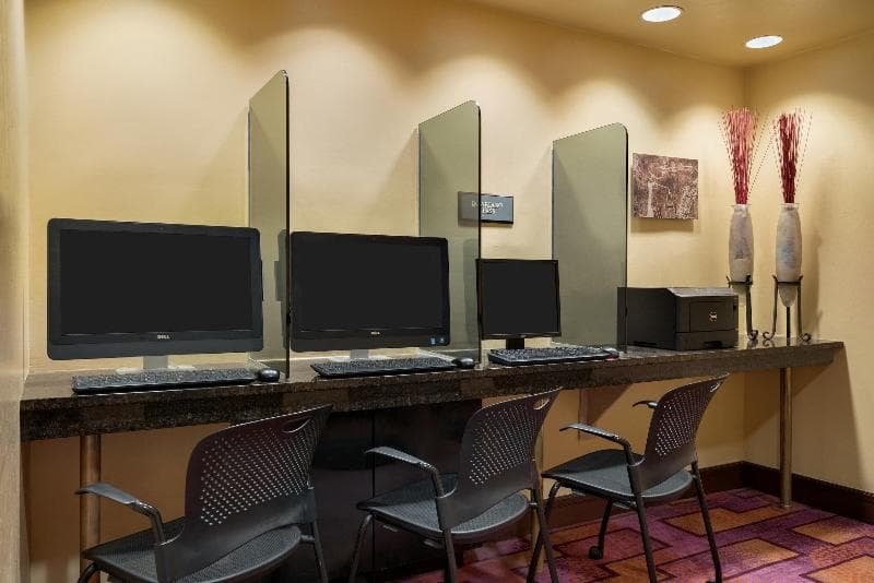 Crowne Plaza Englewood 2