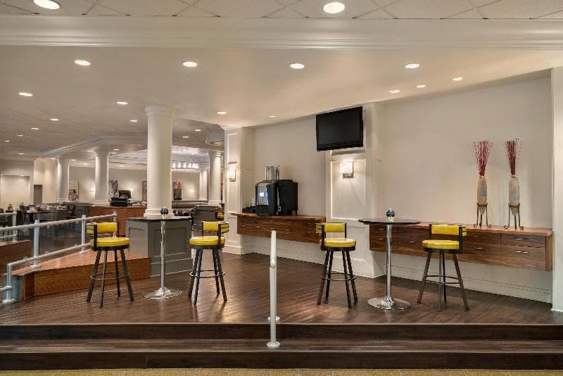 Crowne Plaza Englewood 3