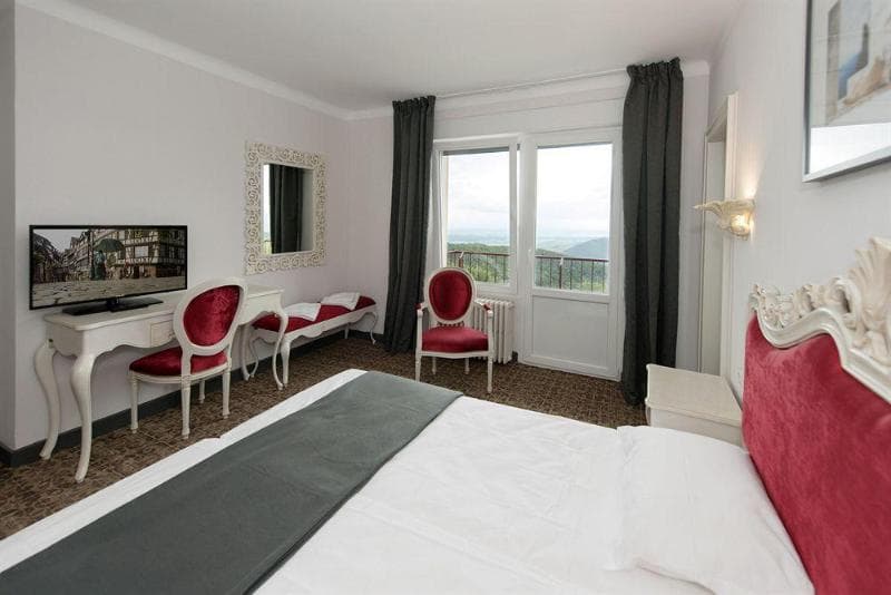 Hotel Alexain 4
