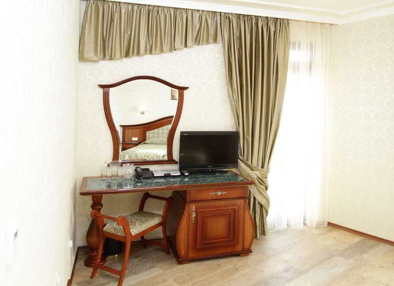 AquaView Hotel 5