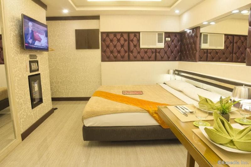 Victoria Court Las Pinas 5