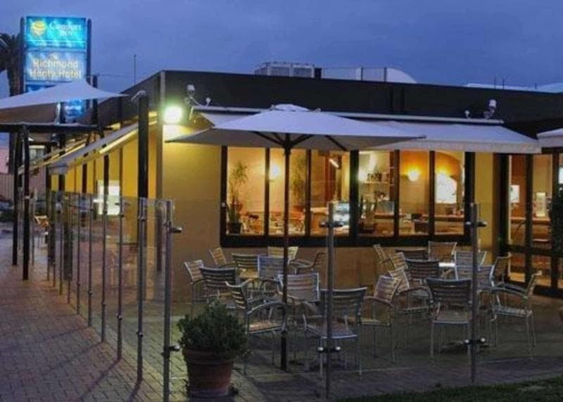 The Richmond Henty Hotel 5