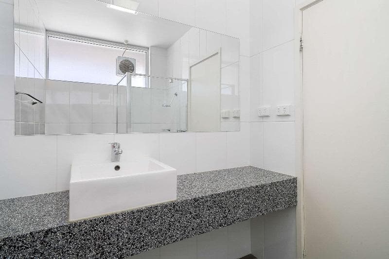 Quality Hotel Sherbourne Terrace 3