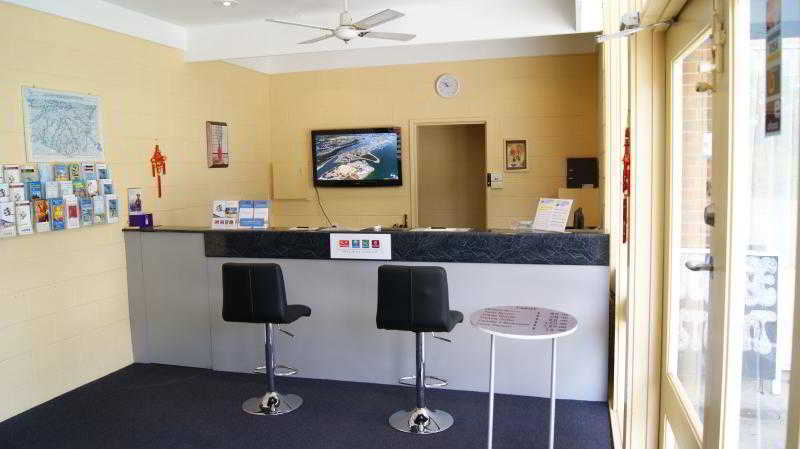 Econo Lodge Absolute Lake Entrance 3