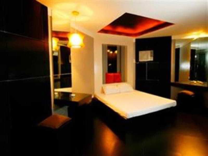 Victoria Court North Edsa 4