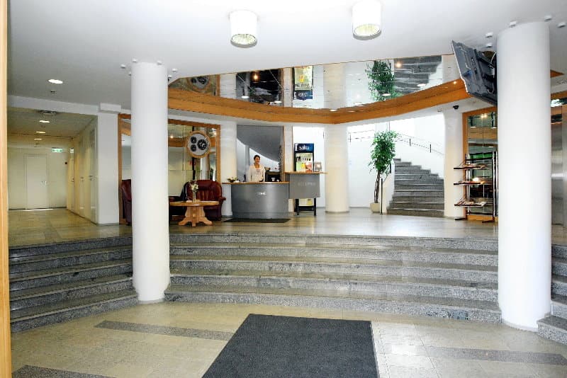 Center Hotel 5