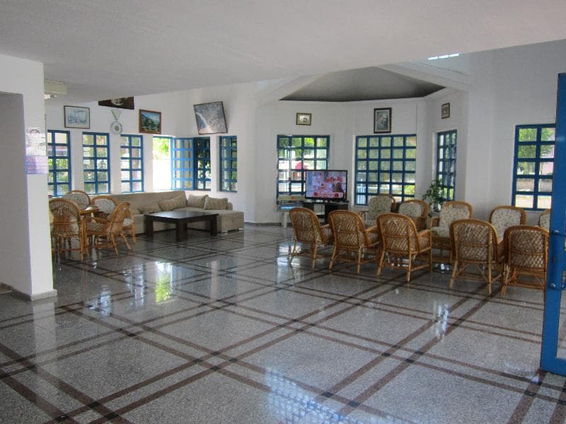 Aymes Hotel 5