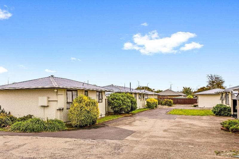 Econo Lodge Canterbury Court 4