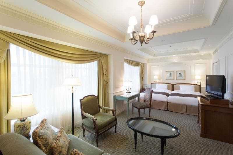 The Manhattan 1