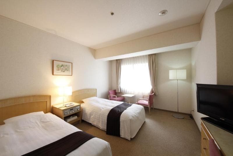 Hiroshima Garden Palace photo 1