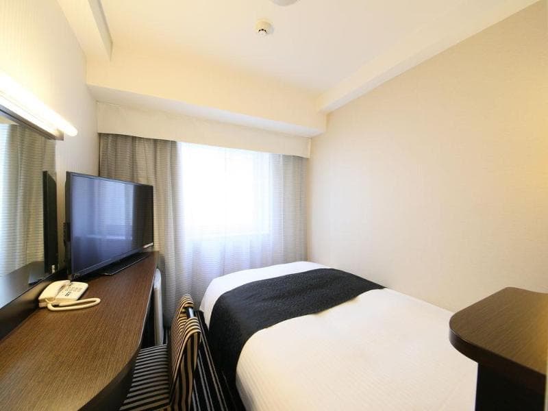 Apa Hotel Keisei Narita-Ekimae (Adults only) 4
