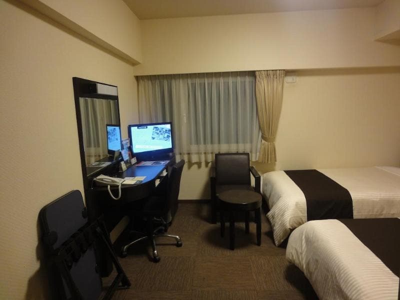 Route Inn Yokohama Bashamichi photo 1