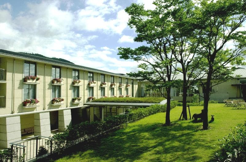 L'Hotel de Hiei 1