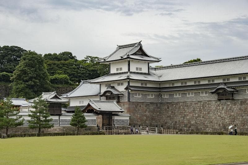Kanazawa Hakuchoro Hotel Sanraku 3