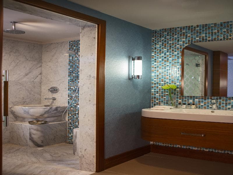 Renaissance Izmir Hotel 5