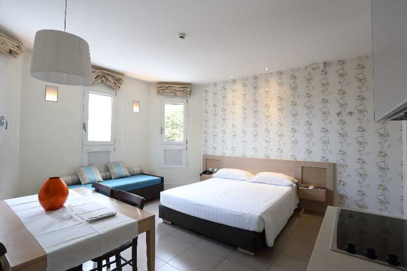 Le Rose Suite Hotel 3