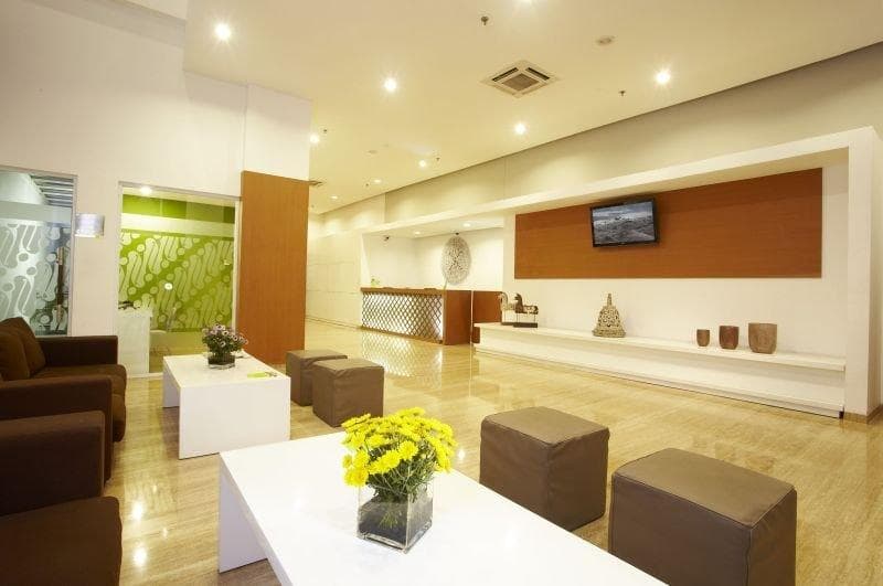 Whiz Hotel Pemuda Semarang 2