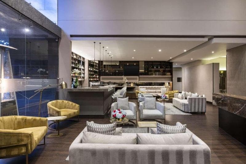 93 Luxury Suites Bluedoors 3