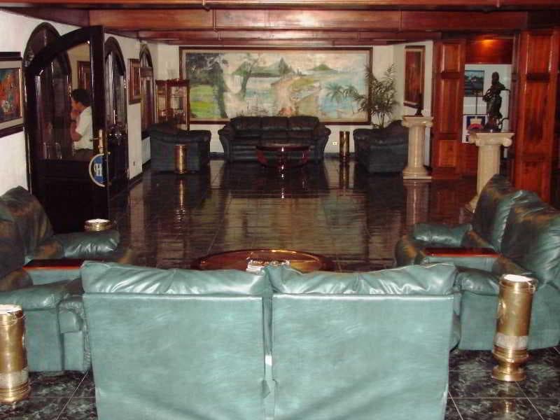 Excelsior Hotel & Casino 2