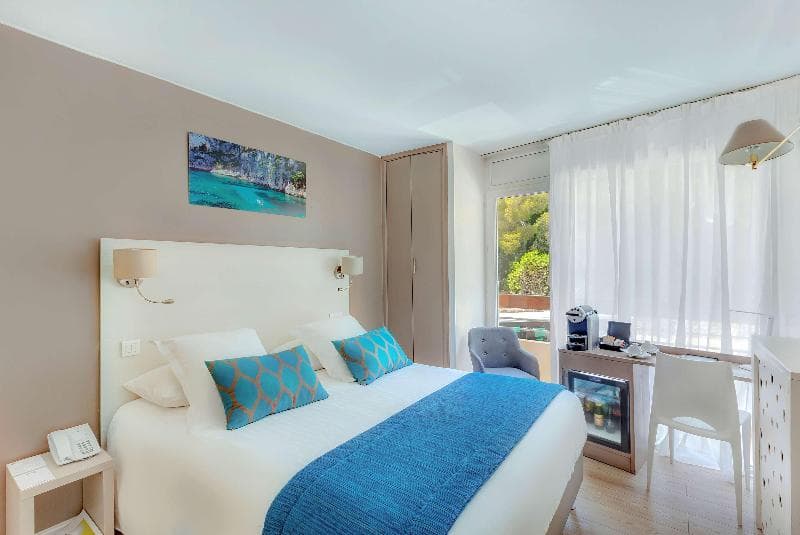 Best Western Plus La Rade 3