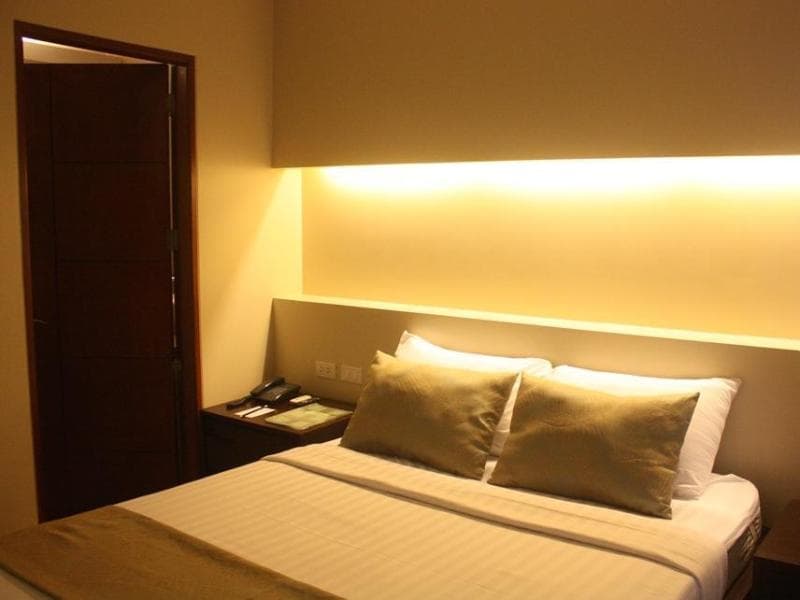 El Cielito Hotel Sta. Rosa 4