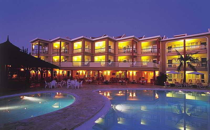 Tarisa Resort & Spa main